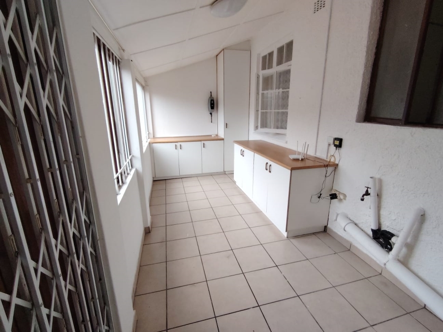 6 Bedroom Property for Sale in Margate KwaZulu-Natal