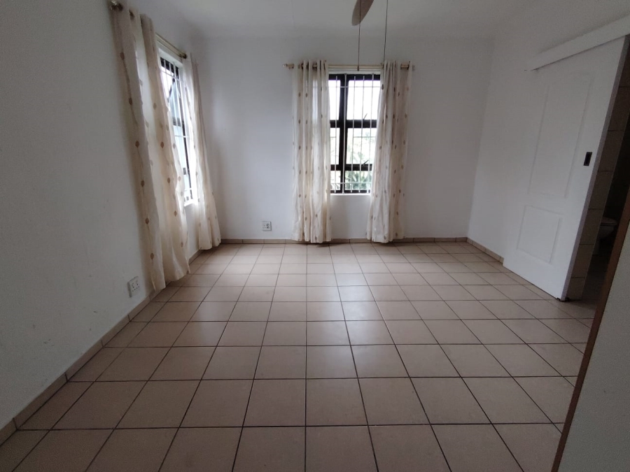 6 Bedroom Property for Sale in Margate KwaZulu-Natal