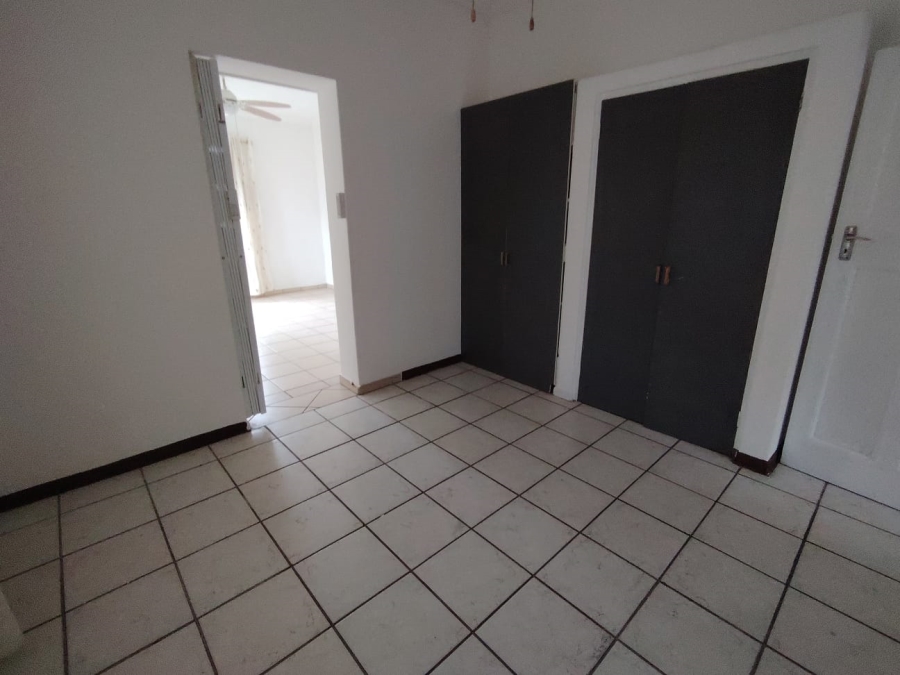 6 Bedroom Property for Sale in Margate KwaZulu-Natal