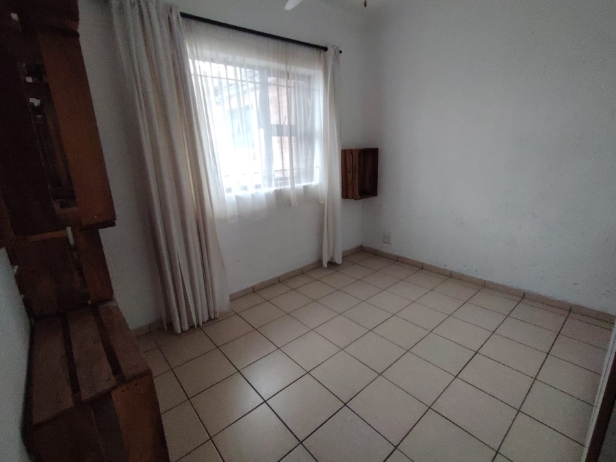 6 Bedroom Property for Sale in Margate KwaZulu-Natal