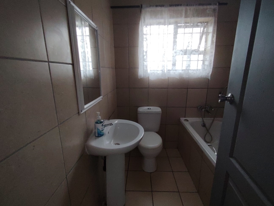 6 Bedroom Property for Sale in Margate KwaZulu-Natal