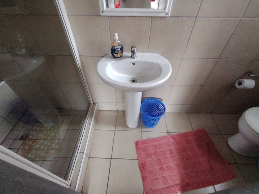 6 Bedroom Property for Sale in Margate KwaZulu-Natal