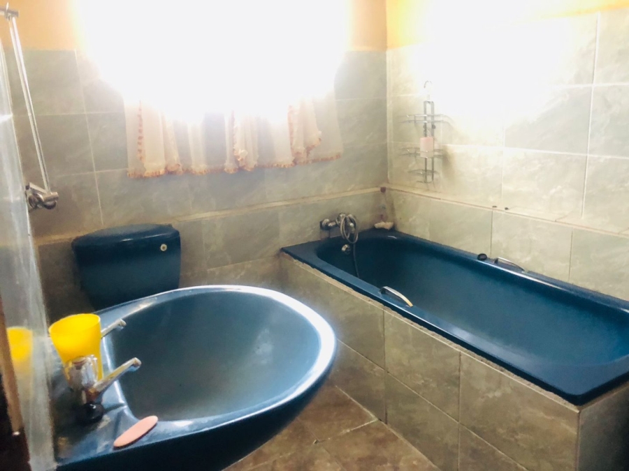  Bedroom Property for Sale in Osizweni KwaZulu-Natal