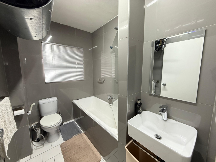 To Let 2 Bedroom Property for Rent in Morningside KwaZulu-Natal