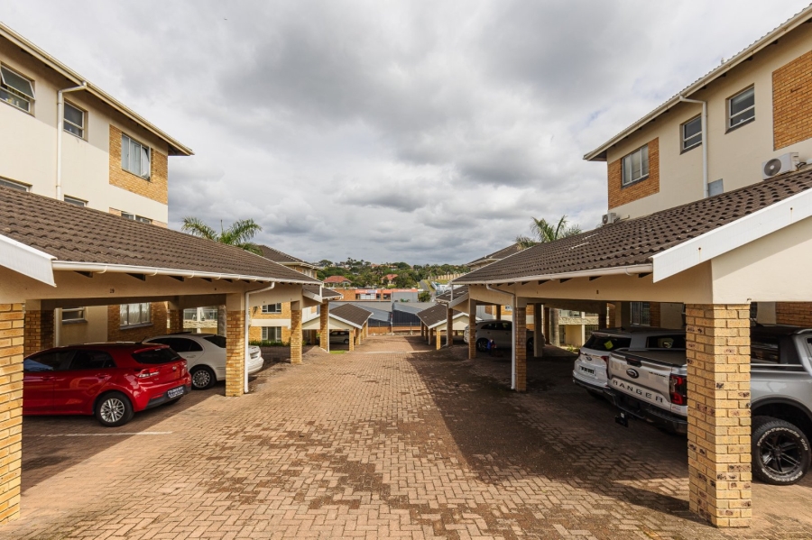 2 Bedroom Property for Sale in Uvongo KwaZulu-Natal