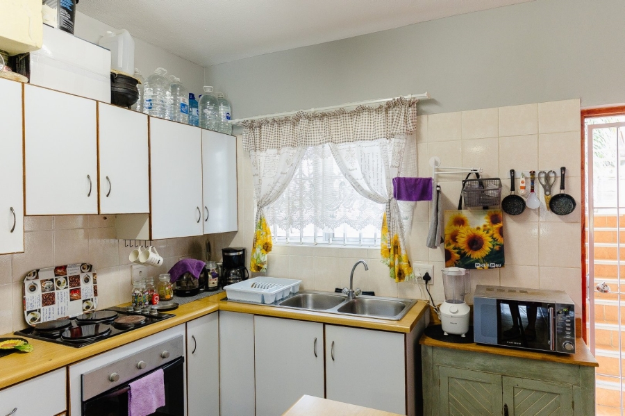 2 Bedroom Property for Sale in Uvongo KwaZulu-Natal