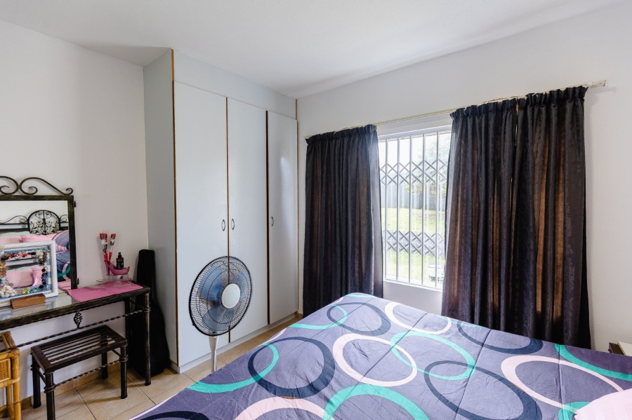 2 Bedroom Property for Sale in Uvongo KwaZulu-Natal