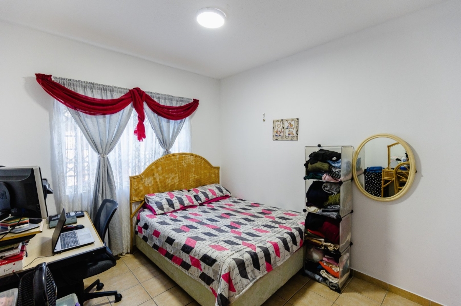 2 Bedroom Property for Sale in Uvongo KwaZulu-Natal