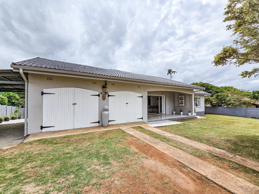 3 Bedroom Property for Sale in Manaba Beach KwaZulu-Natal