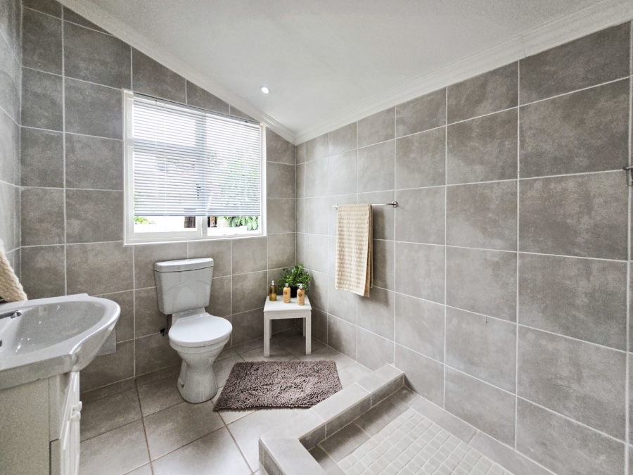 3 Bedroom Property for Sale in Manaba Beach KwaZulu-Natal