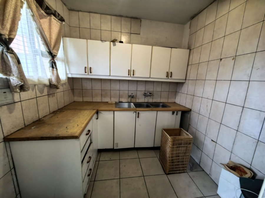 To Let 1 Bedroom Property for Rent in Montclair KwaZulu-Natal