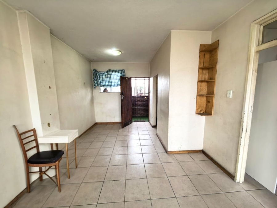 To Let 1 Bedroom Property for Rent in Montclair KwaZulu-Natal