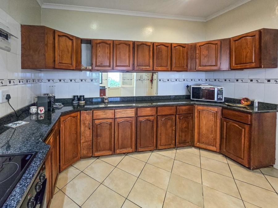 6 Bedroom Property for Sale in Ramsgate KwaZulu-Natal