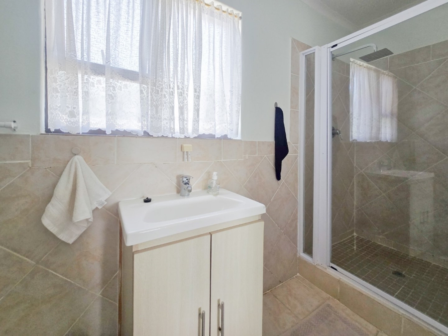 6 Bedroom Property for Sale in Ramsgate KwaZulu-Natal