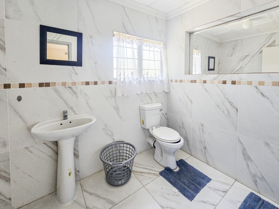 6 Bedroom Property for Sale in Ramsgate KwaZulu-Natal