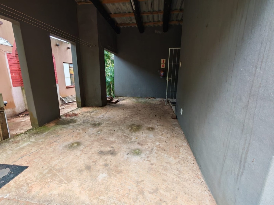 2 Bedroom Property for Sale in Umzumbe KwaZulu-Natal