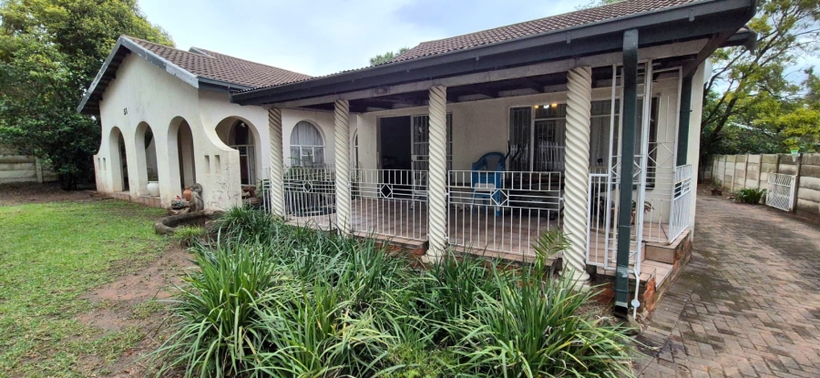 4 Bedroom Property for Sale in Pioneer Park KwaZulu-Natal