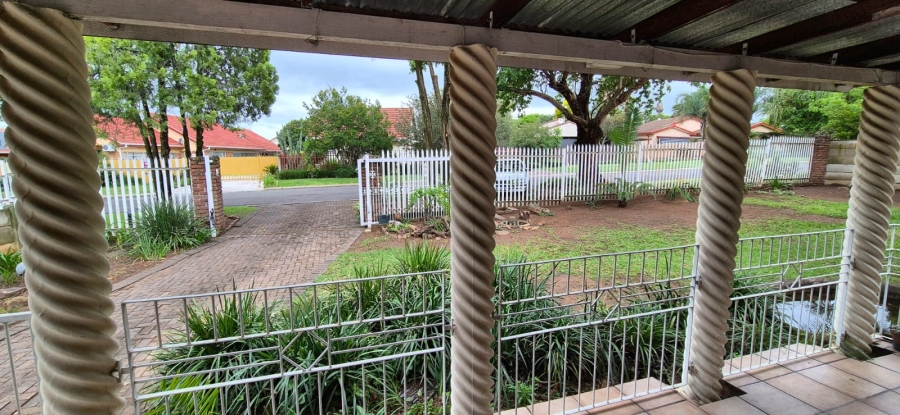 4 Bedroom Property for Sale in Pioneer Park KwaZulu-Natal