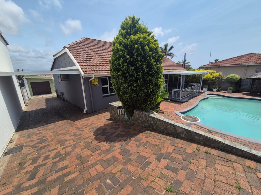 3 Bedroom Property for Sale in Brighton Beach KwaZulu-Natal