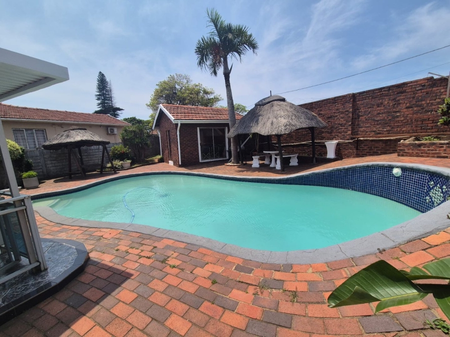 3 Bedroom Property for Sale in Brighton Beach KwaZulu-Natal