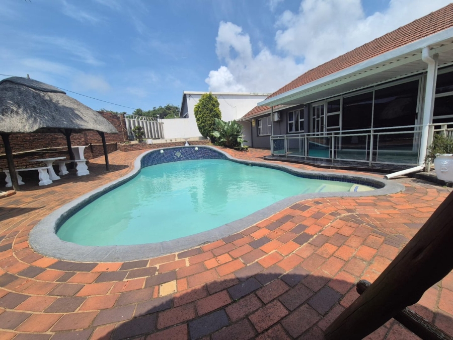 3 Bedroom Property for Sale in Brighton Beach KwaZulu-Natal