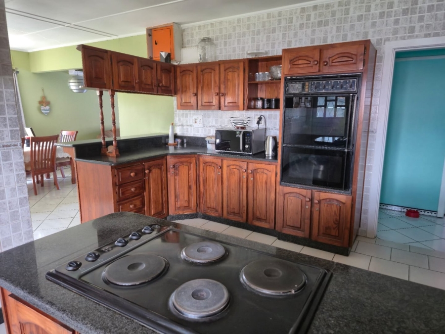 3 Bedroom Property for Sale in Brighton Beach KwaZulu-Natal