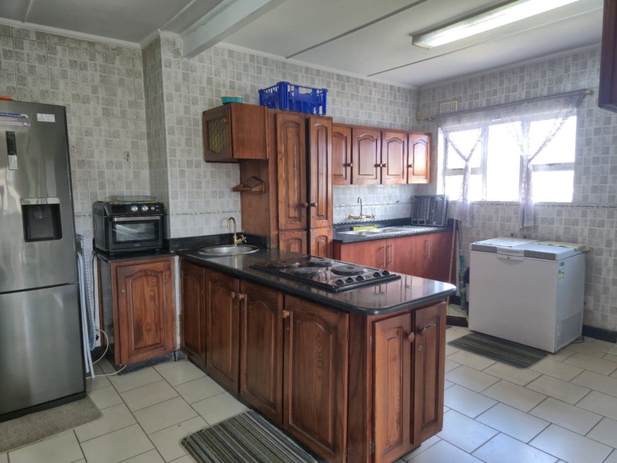 3 Bedroom Property for Sale in Brighton Beach KwaZulu-Natal