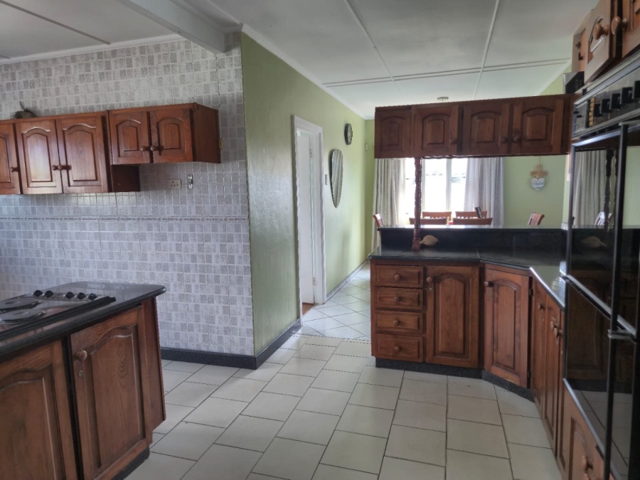 3 Bedroom Property for Sale in Brighton Beach KwaZulu-Natal