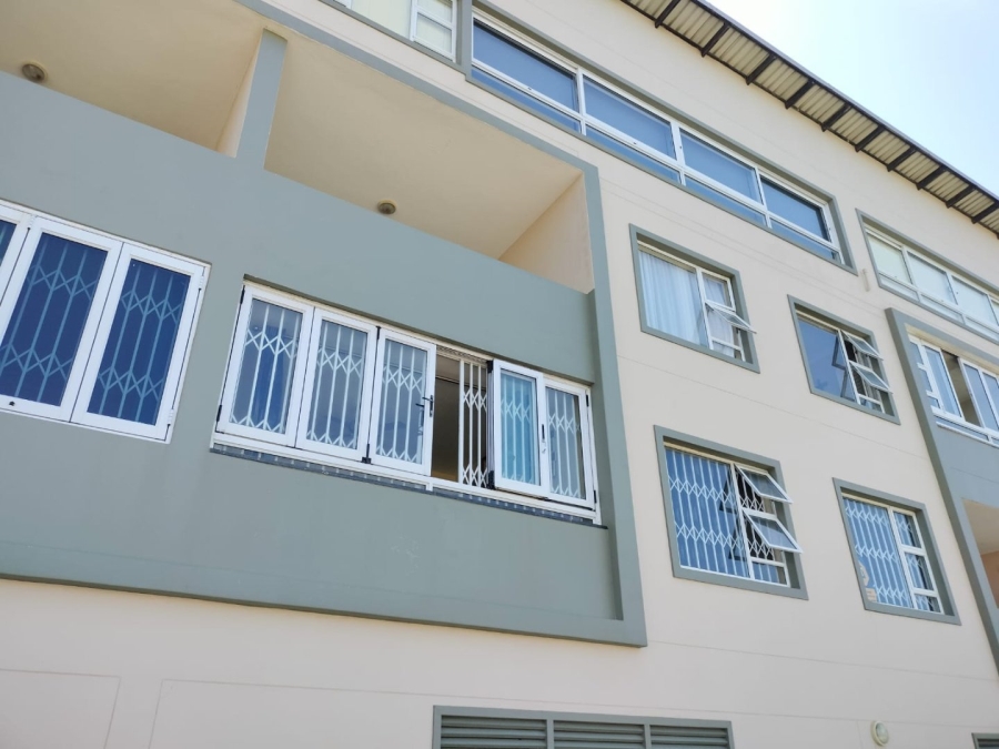 2 Bedroom Property for Sale in Manaba Beach KwaZulu-Natal