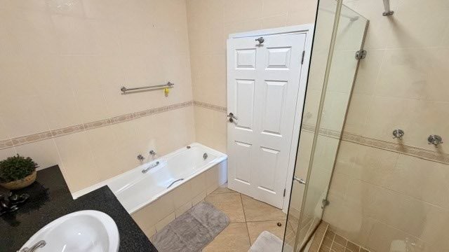 3 Bedroom Property for Sale in Uvongo KwaZulu-Natal