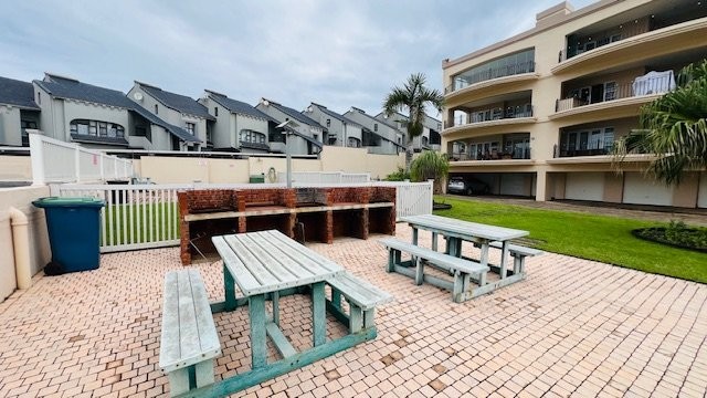 3 Bedroom Property for Sale in Uvongo KwaZulu-Natal