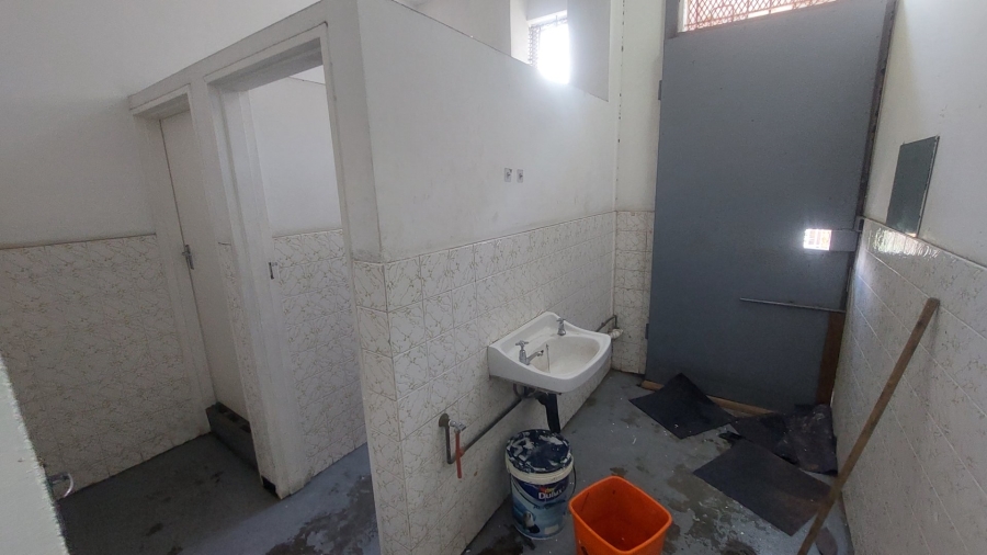 To Let commercial Property for Rent in Windermere KwaZulu-Natal