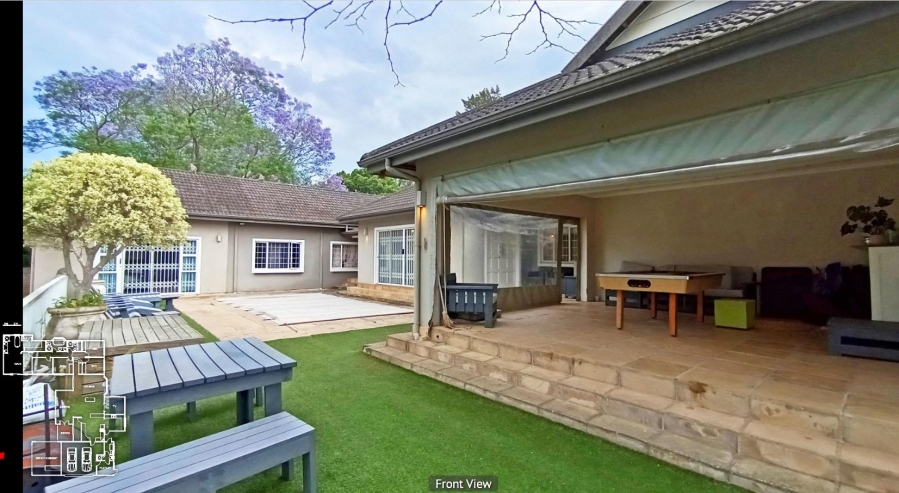 5 Bedroom Property for Sale in Kloof KwaZulu-Natal