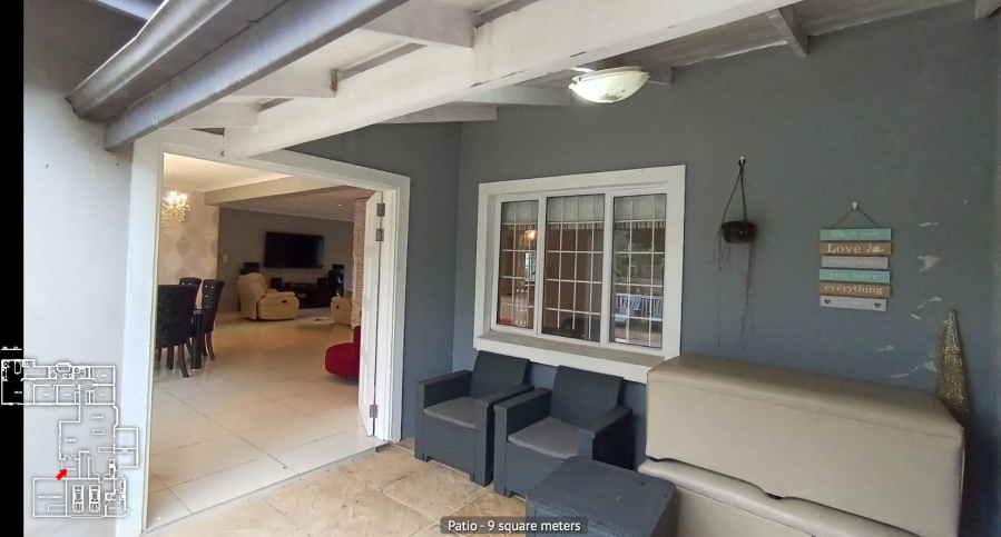 5 Bedroom Property for Sale in Kloof KwaZulu-Natal