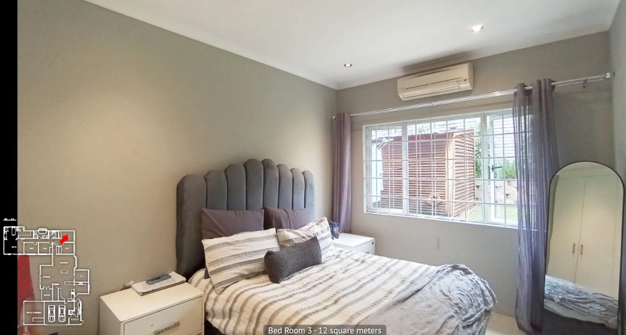 5 Bedroom Property for Sale in Kloof KwaZulu-Natal