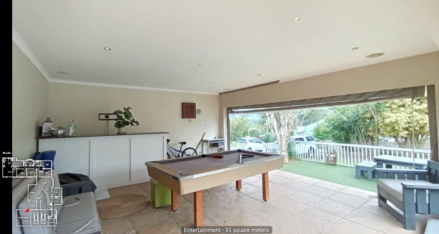 5 Bedroom Property for Sale in Kloof KwaZulu-Natal