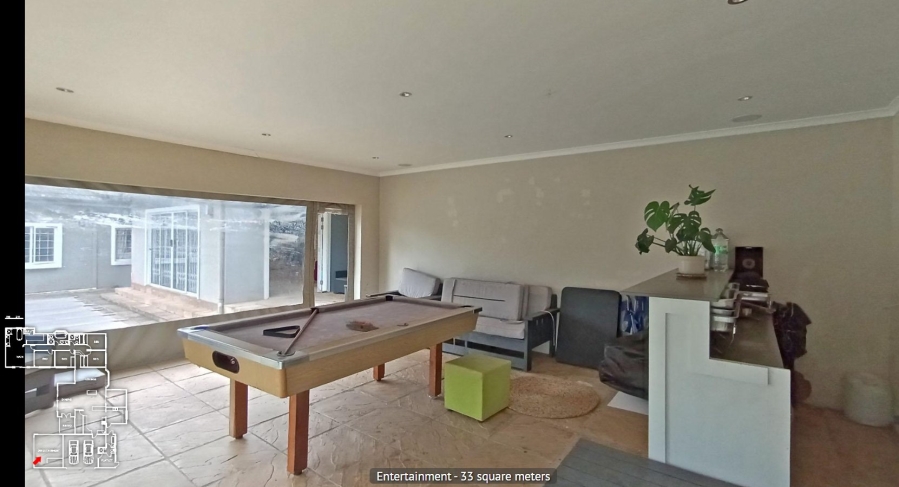 5 Bedroom Property for Sale in Kloof KwaZulu-Natal