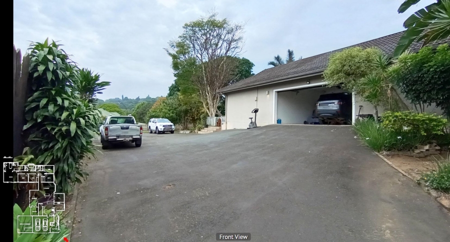 5 Bedroom Property for Sale in Kloof KwaZulu-Natal