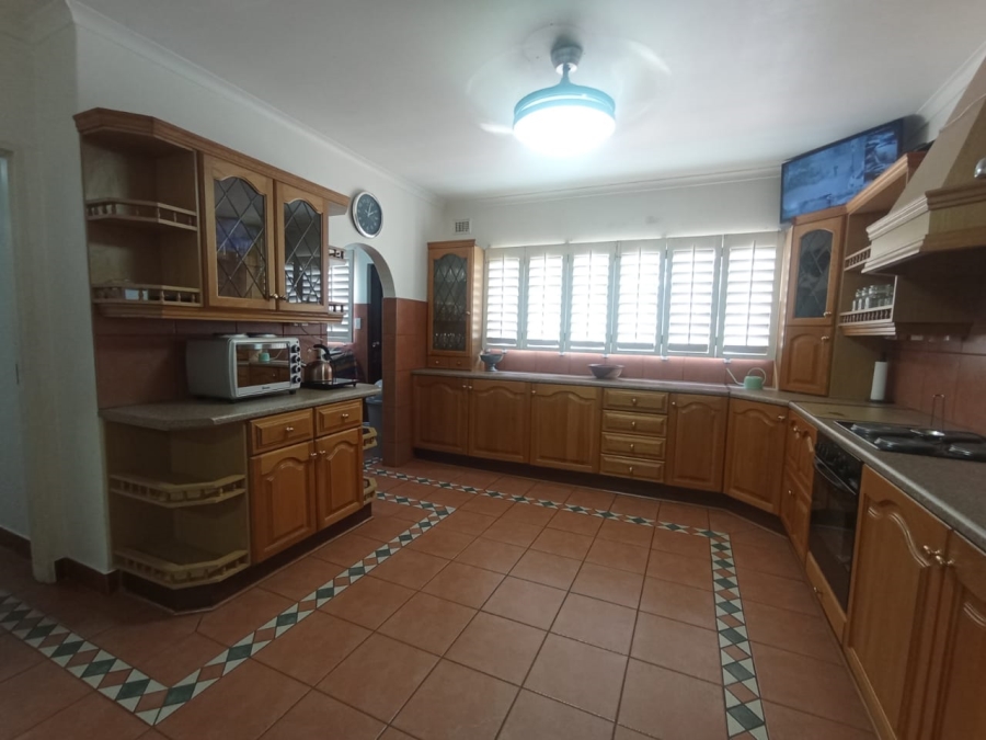 12 Bedroom Property for Sale in Scottsville KwaZulu-Natal