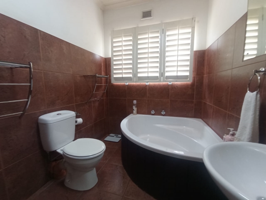 12 Bedroom Property for Sale in Scottsville KwaZulu-Natal
