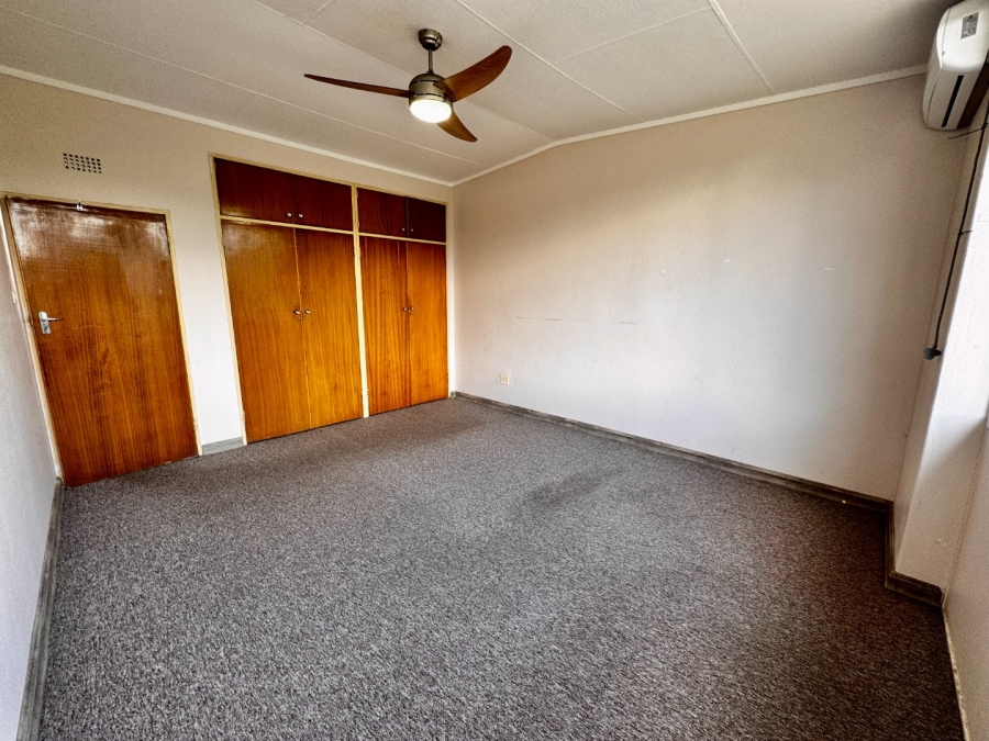 To Let 2 Bedroom Property for Rent in Huttenheights KwaZulu-Natal