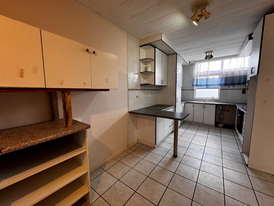 To Let 2 Bedroom Property for Rent in Huttenheights KwaZulu-Natal