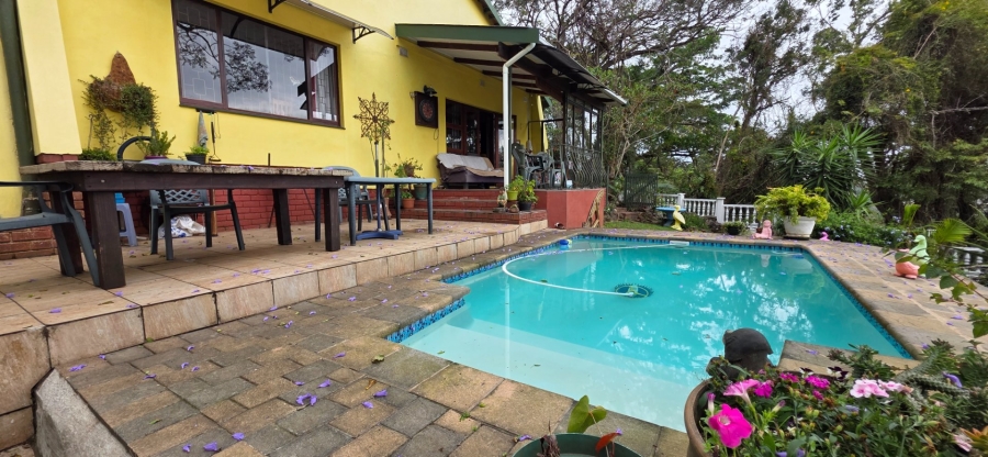 3 Bedroom Property for Sale in Umtentweni KwaZulu-Natal