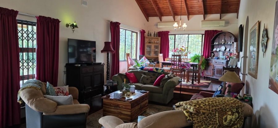 3 Bedroom Property for Sale in Umtentweni KwaZulu-Natal