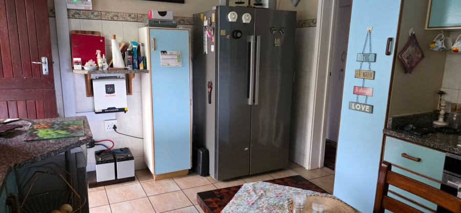 3 Bedroom Property for Sale in Umtentweni KwaZulu-Natal