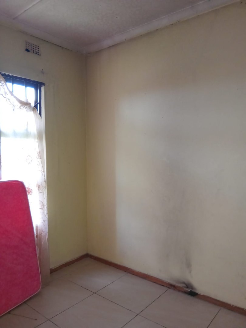 2 Bedroom Property for Sale in Esikhawini KwaZulu-Natal