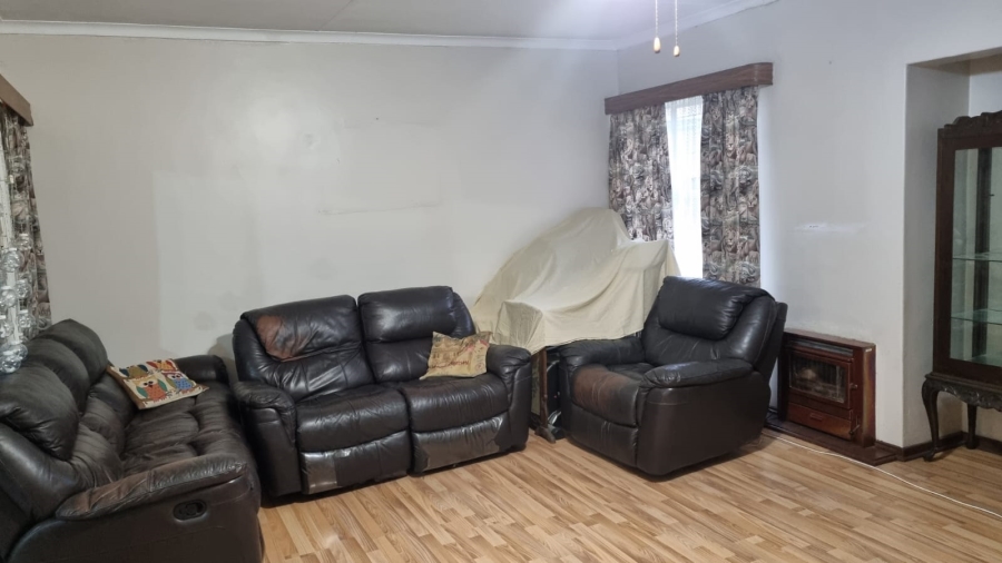 3 Bedroom Property for Sale in Amajuba Park KwaZulu-Natal