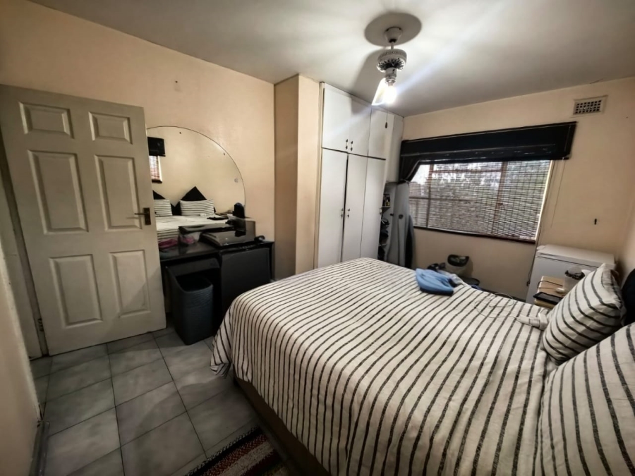 2 Bedroom Property for Sale in Montclair KwaZulu-Natal