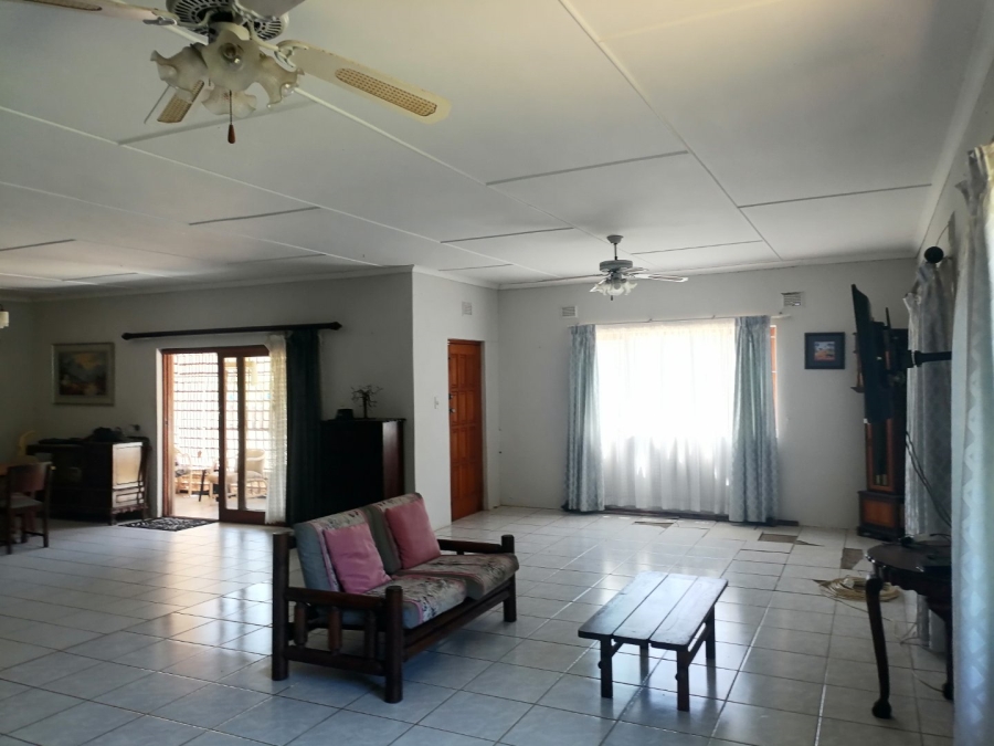 4 Bedroom Property for Sale in Palm Beach KwaZulu-Natal