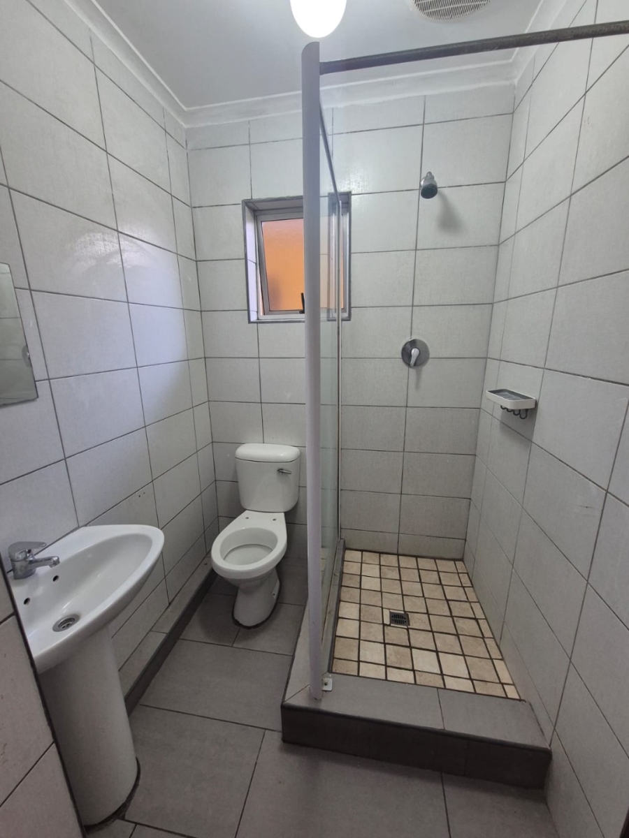 To Let 1 Bedroom Property for Rent in Merewent KwaZulu-Natal